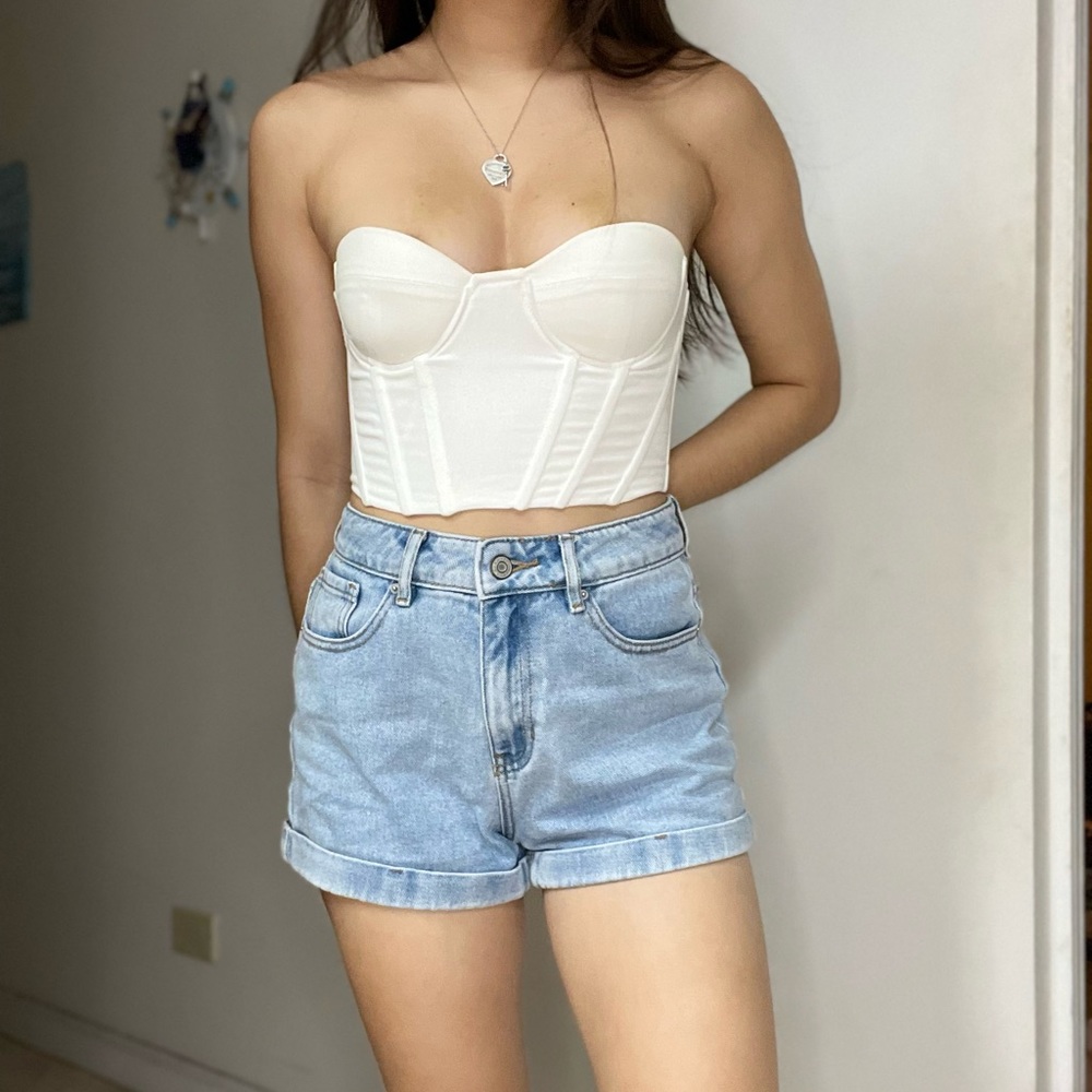 Pacsun light wash denim mom shorts